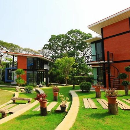 The One House Resort Пакчонг Экстерьер фото
